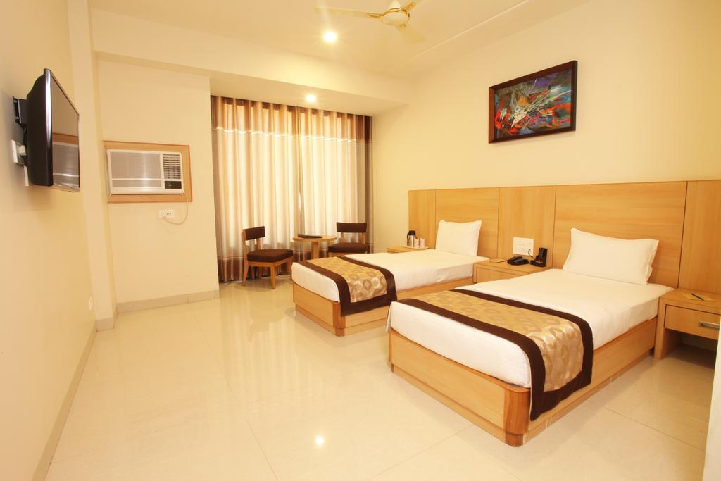 Wingston A Treehouse Hotel Goverdhan Radha Kund Номер фото