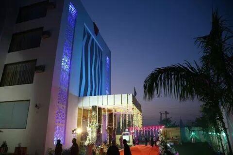 Wingston A Treehouse Hotel Goverdhan Radha Kund Экстерьер фото